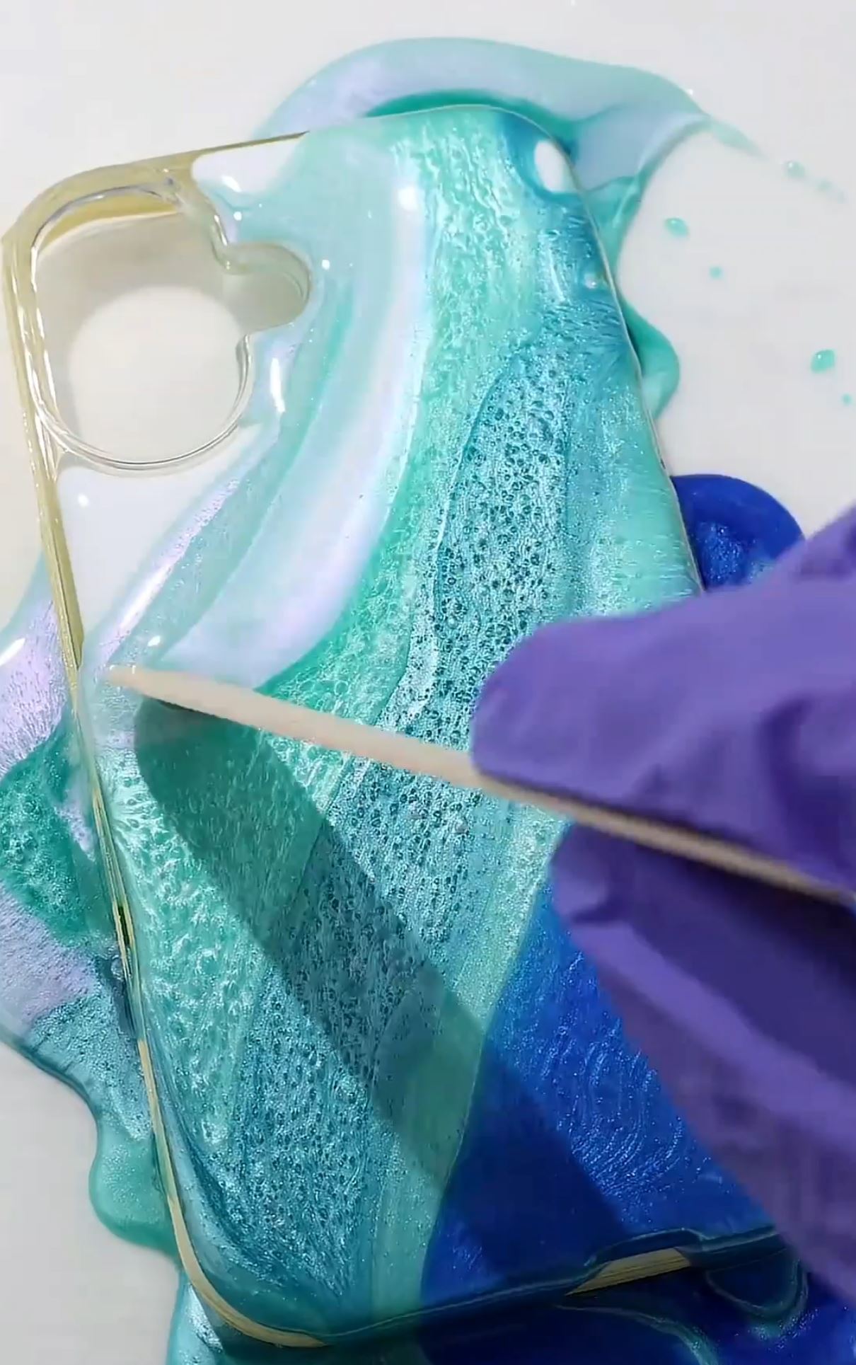 ساخت قاب گوشی موبایل از جنس رزین و دریا