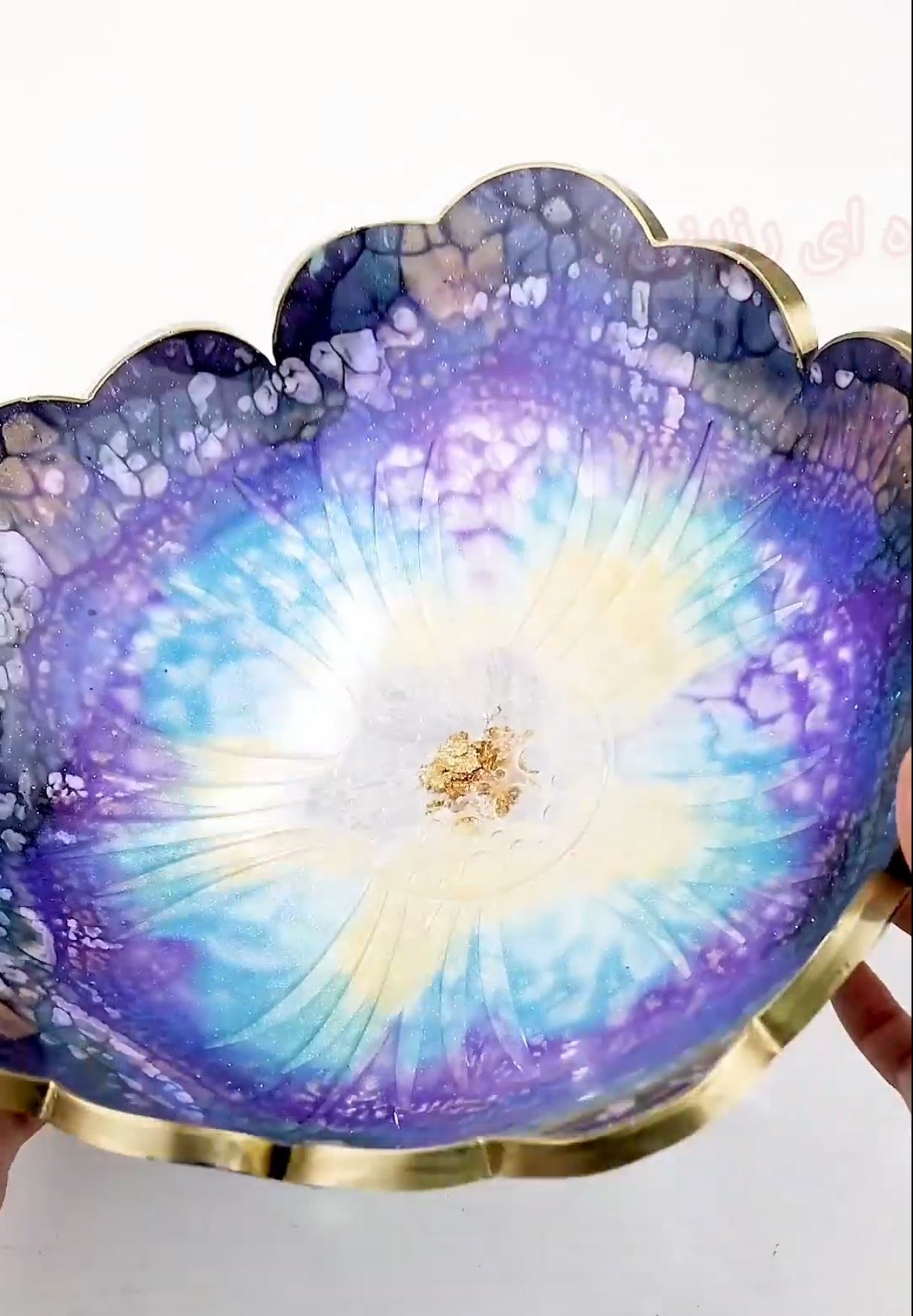 ویدیو ساخت جامیوه ای رزینی جذاب خوش رنگ