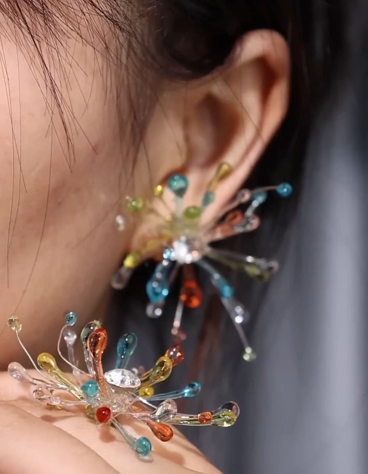 ساخت گوشواره رزینی خاص و جذاب+ ویدیو